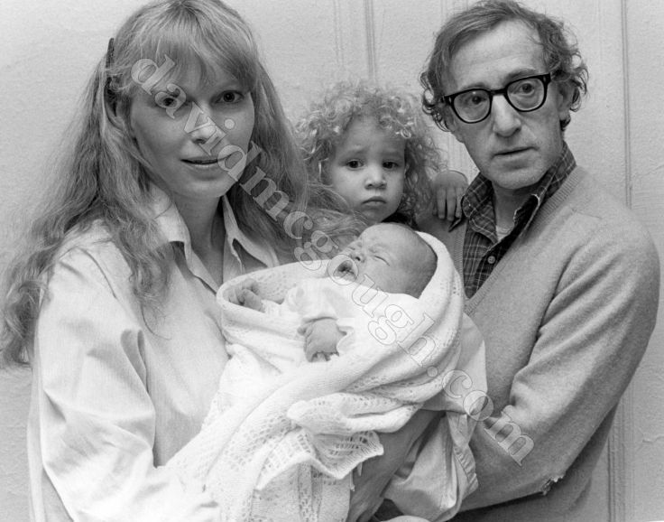 Woody Allen, Mia Farrow, and their children - 1988, NYC.jpg